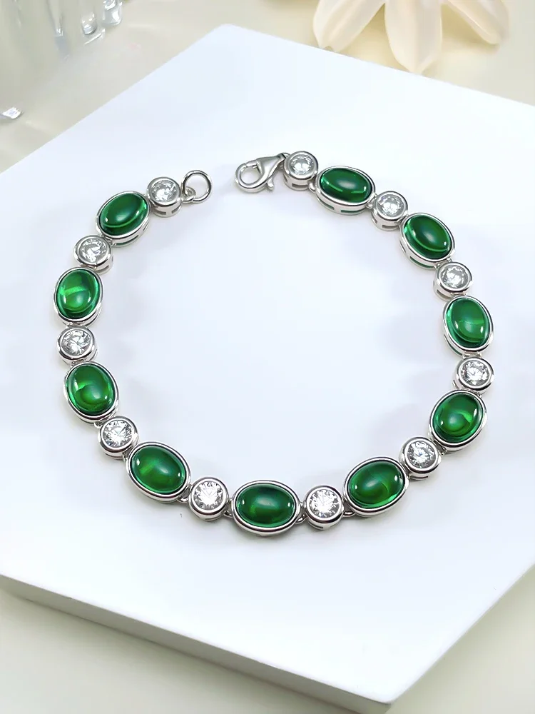 

Desire Fashion Retro Jade Chalcedony 925 Silver Bracelet with High Carbon Diamond Design, Suitable for Palace Style Women