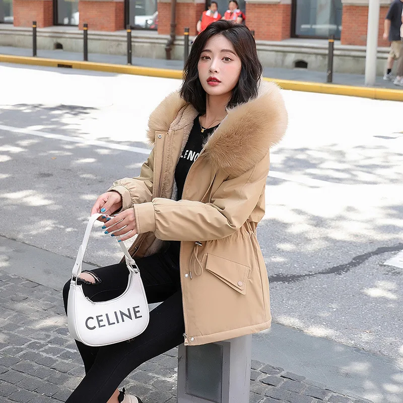 Giacca invernale da donna in cotone caldo spesso di alta qualità Parka da donna con cappuccio con coulisse in pile ispessito giacca skinny da donna