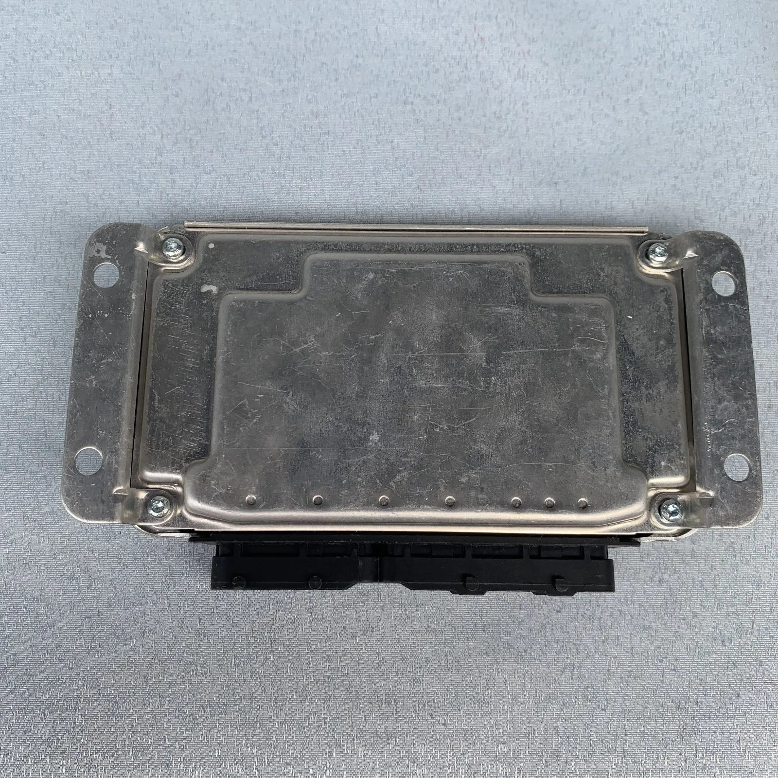 

F01RB0D475 ME7 ECU ECM для двигателя Brilliance