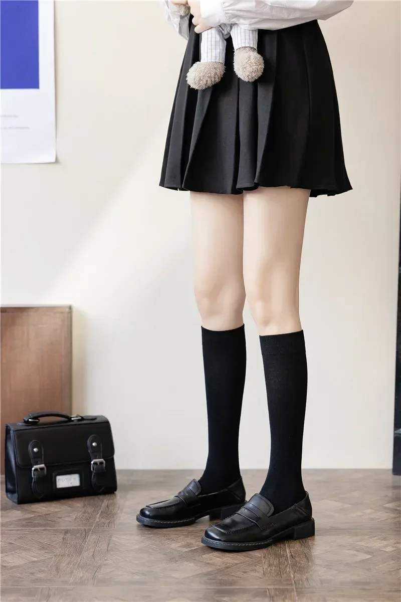 13-18 Years Old Girl\'s Black and White Calf Socks Female Spring and Autumn High Socks and Knee Socks Pile Lolita Socks
