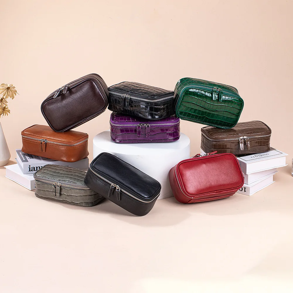 Alirattan 2026 New Crocodile Patterned Leather Makeup Bag Large Travel Bags business Trips Toiletries Storage Bags Handbags
