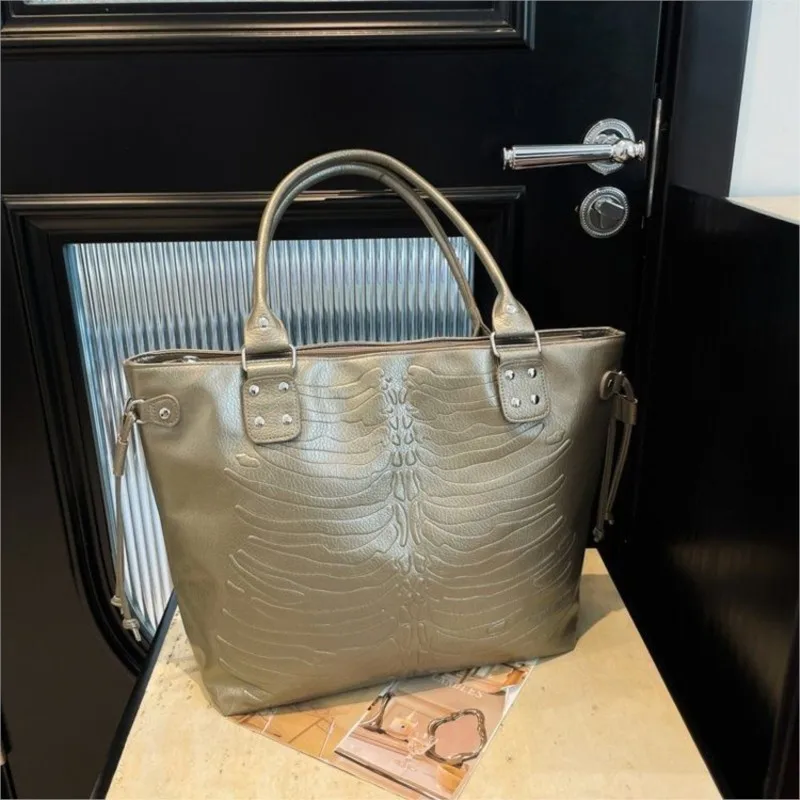 حقيبة كتف أفقية مربعة سوداء كلاسيكية للنساء ذات سعة كبيرة حقيبة يد كروس للسيدات حقيبة ساعي الأعمال غير الرسمية