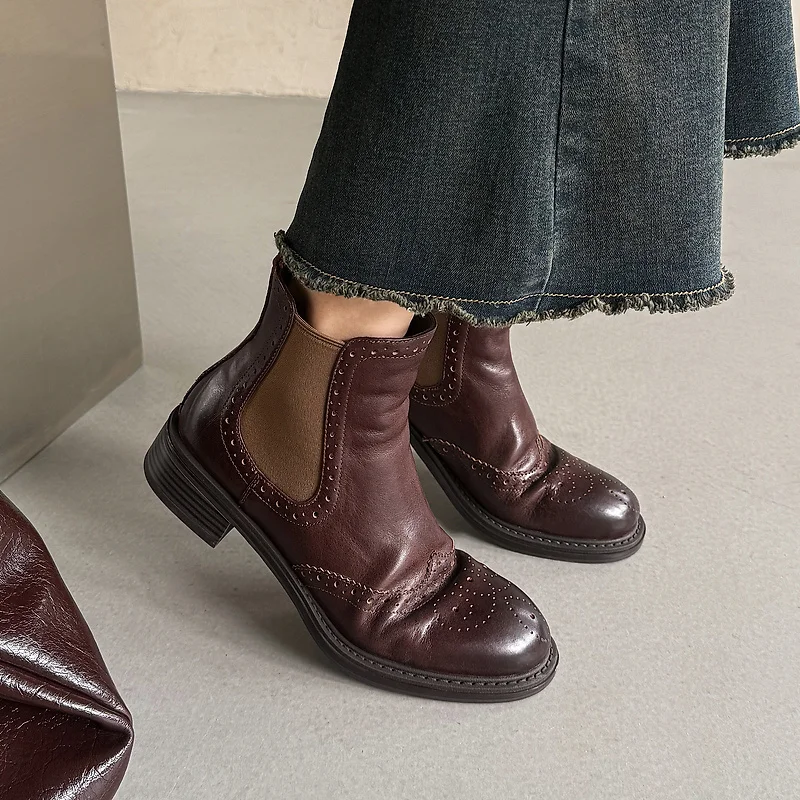 Winter 2027 New Women Chelsea Boots Genuine Calfskin Leather Round Toe with Pattern Elastic Band Ladies Shoes Handmade Shoes