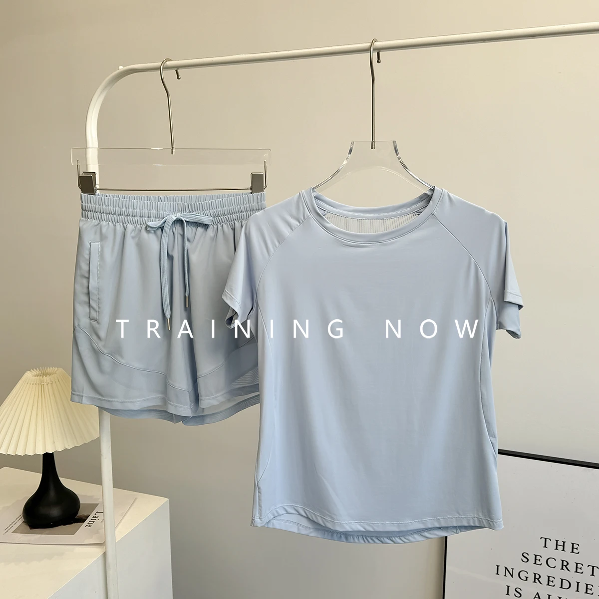 Tuta sportiva casual ampia per donna maratona all'aperto da corsa pantaloncini ad asciugatura rapida pantaloncini tuta fitness yoga sottile estiva