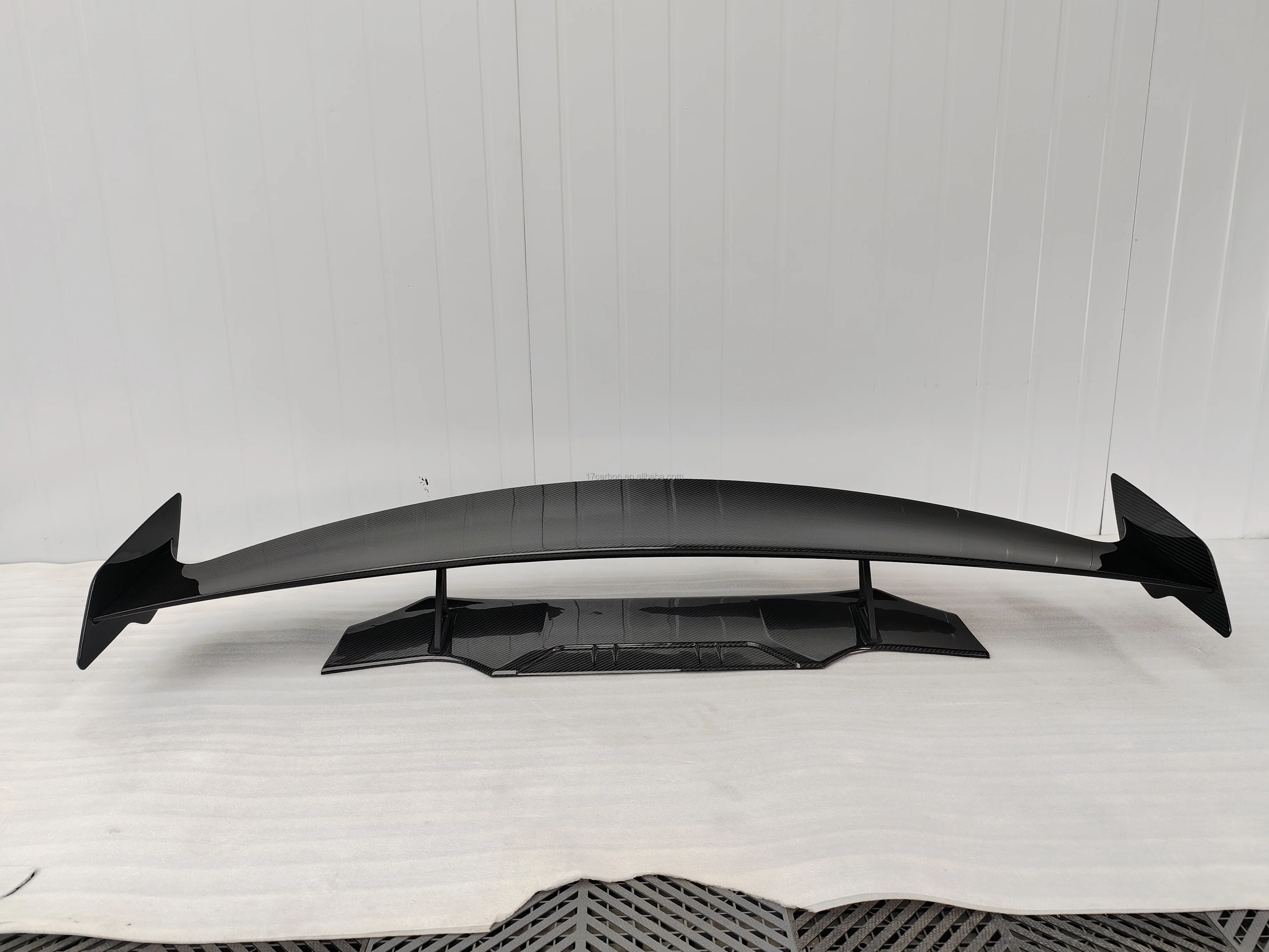 New Design Street Version Rear Wing Spoiler Body Kits Carbon Fiber Rear Spoiler Parts  for Lotus Emira