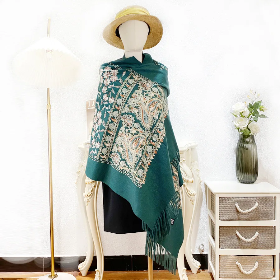 New Women Arrival Shawl Cashmere Scarf Winter Warm Fine Tassels Scarf Shawl Fashion Shawl Scarve Embroider Flower Scarf Pashmin