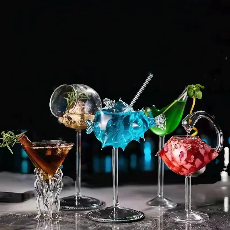 1pcs Cocktail Glass Porcupine Fish Shape Goblet Glass Thorn Fish-Shaped Cup Bar Ktv Nightclub Wedding Party Birthday Gift