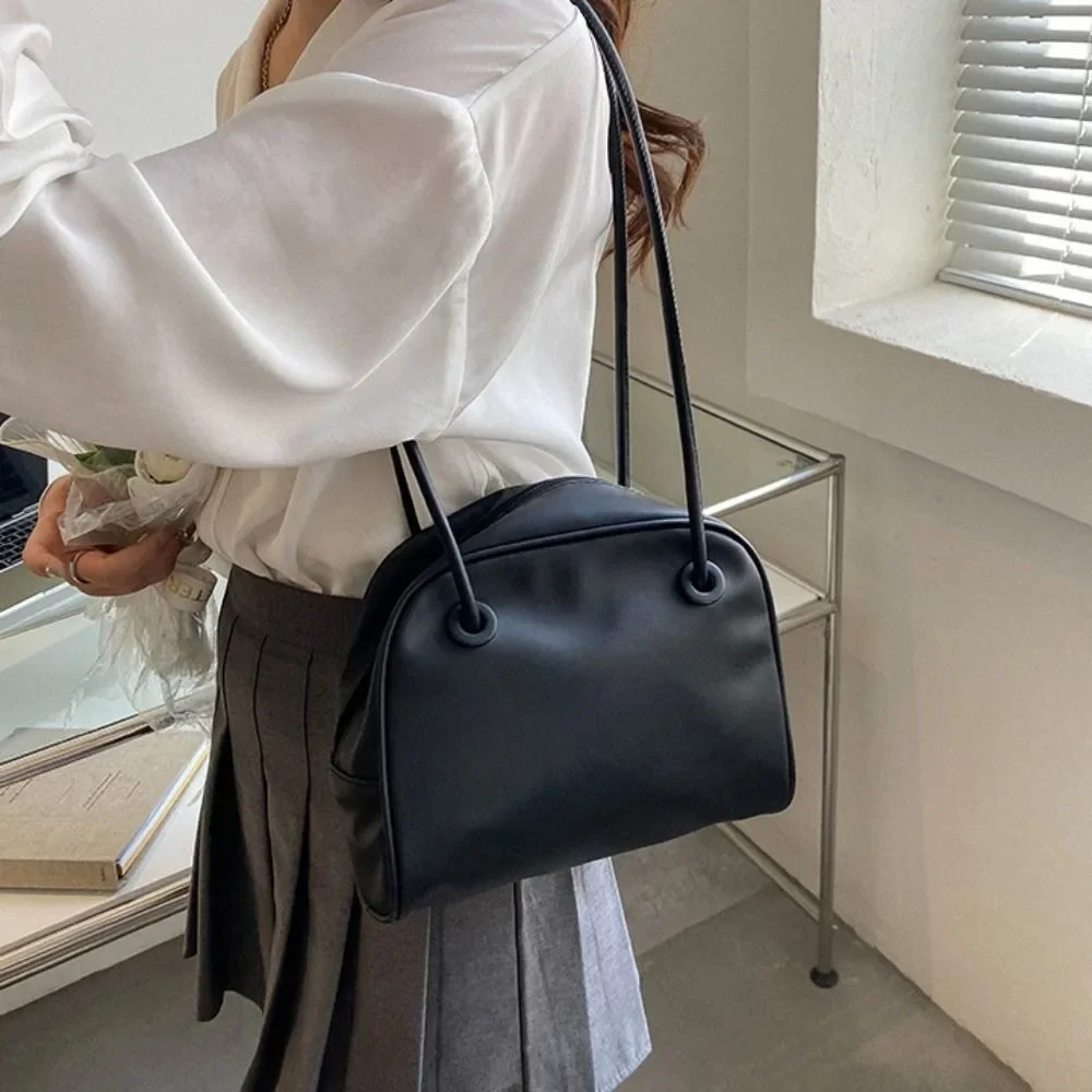 

2025 New Niche Design Underarm Tote Bag Korean Retro Shoulder Bag for Girls Wholesale of Commuting Bags