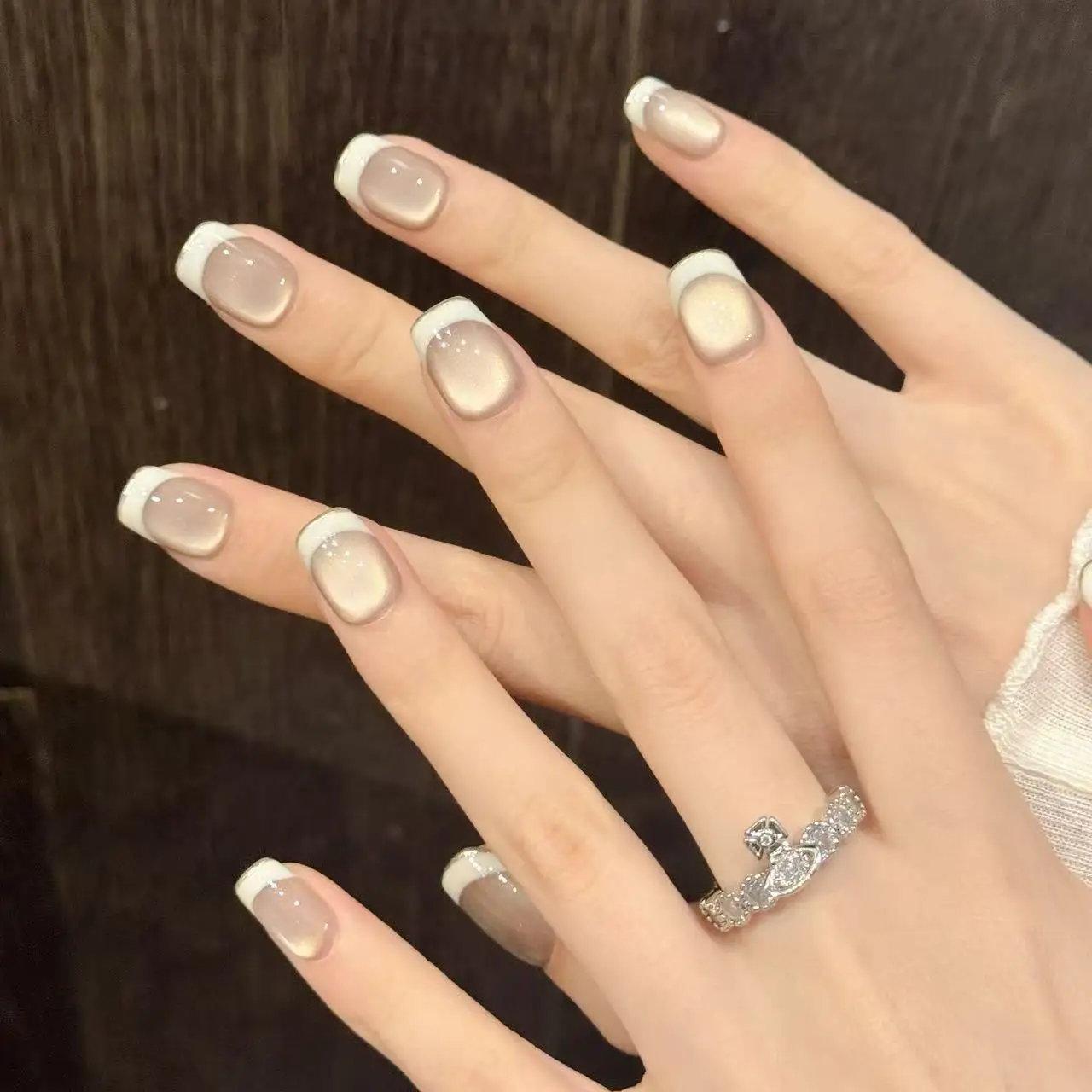 

10pcs French Press on Nail Handmade White Edge Nails Nude Glass Bead Cat Eye False Nail Short Square Full Coverage Nail Tips