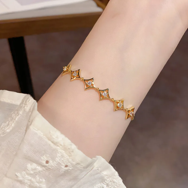 

Diamond-Cut Hollowed-Out Bracelet - Unique Minimalist Versatile Luxurious Dainty Jewelry for Women