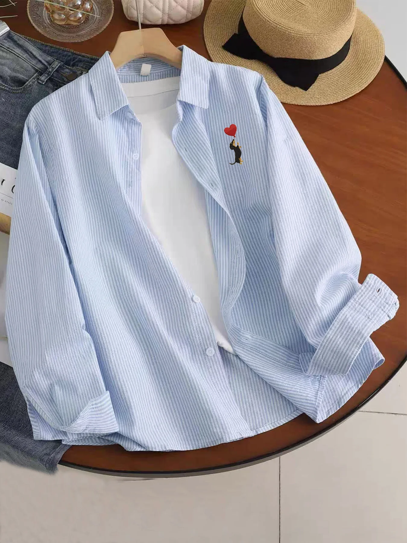 

Spring and autumn new men's slim striped long-sleeve shirt with cartoon puppy holding a balloon long-sleeve striped outer shirt