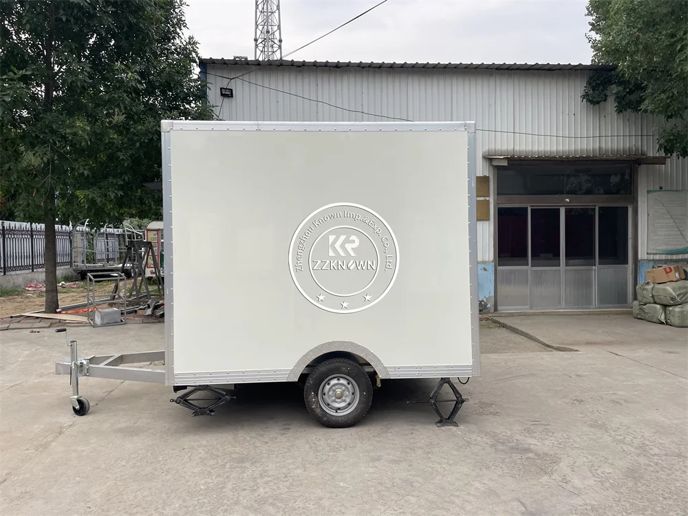 Camion alimentare in acciaio inossidabile con attrezzature da cucina Concessione Street Coffee Hot Dog Chiosco Rimorchio per camion di cibo