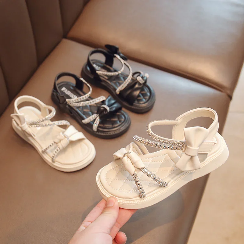 

2024 Summer New Style Fashionable Comfortable and Casual Flat Bottom Rhinestone Bow Hollow Open Toe Girls Wear-resistant Sandals