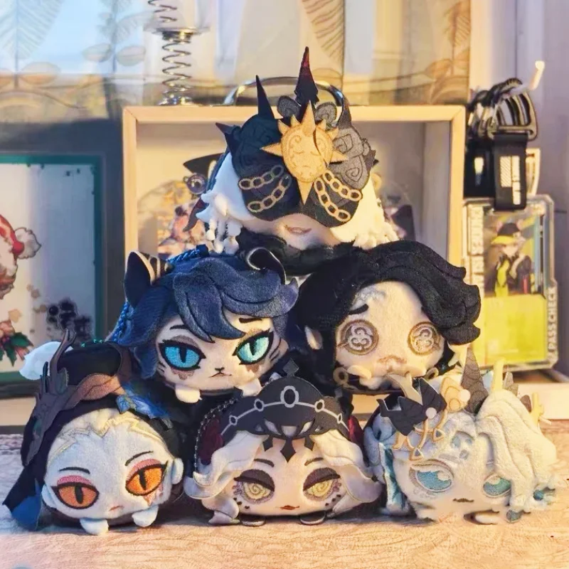 

Оригинальный плюшевый брелок-сюрприз Identity V Star River Series Vol 1 Lying Plush Keychain (Официальный игровой мерч) — милый подарок для любителей аниме