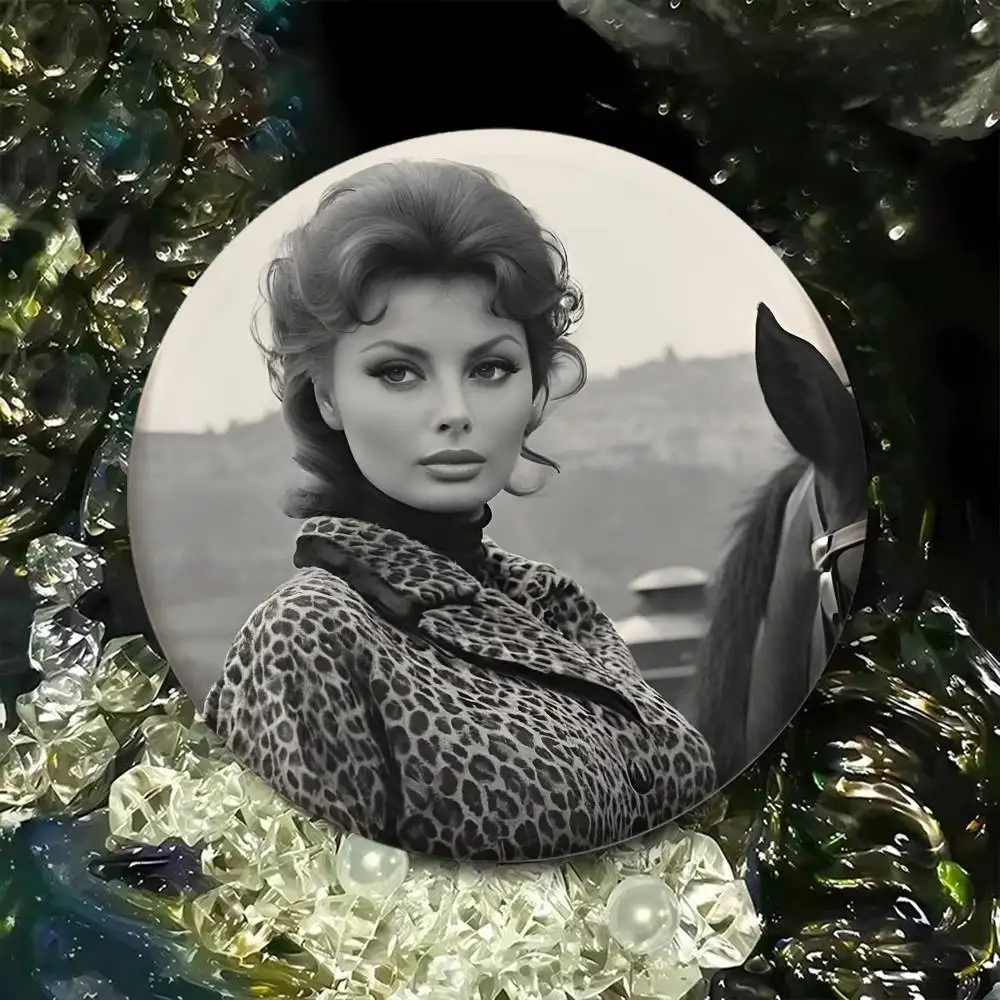 أنيمي صوفيا لورين شارة صفيح عملة بروش الملابس على ظهره اكسسوارات التلبيب دبوس #6