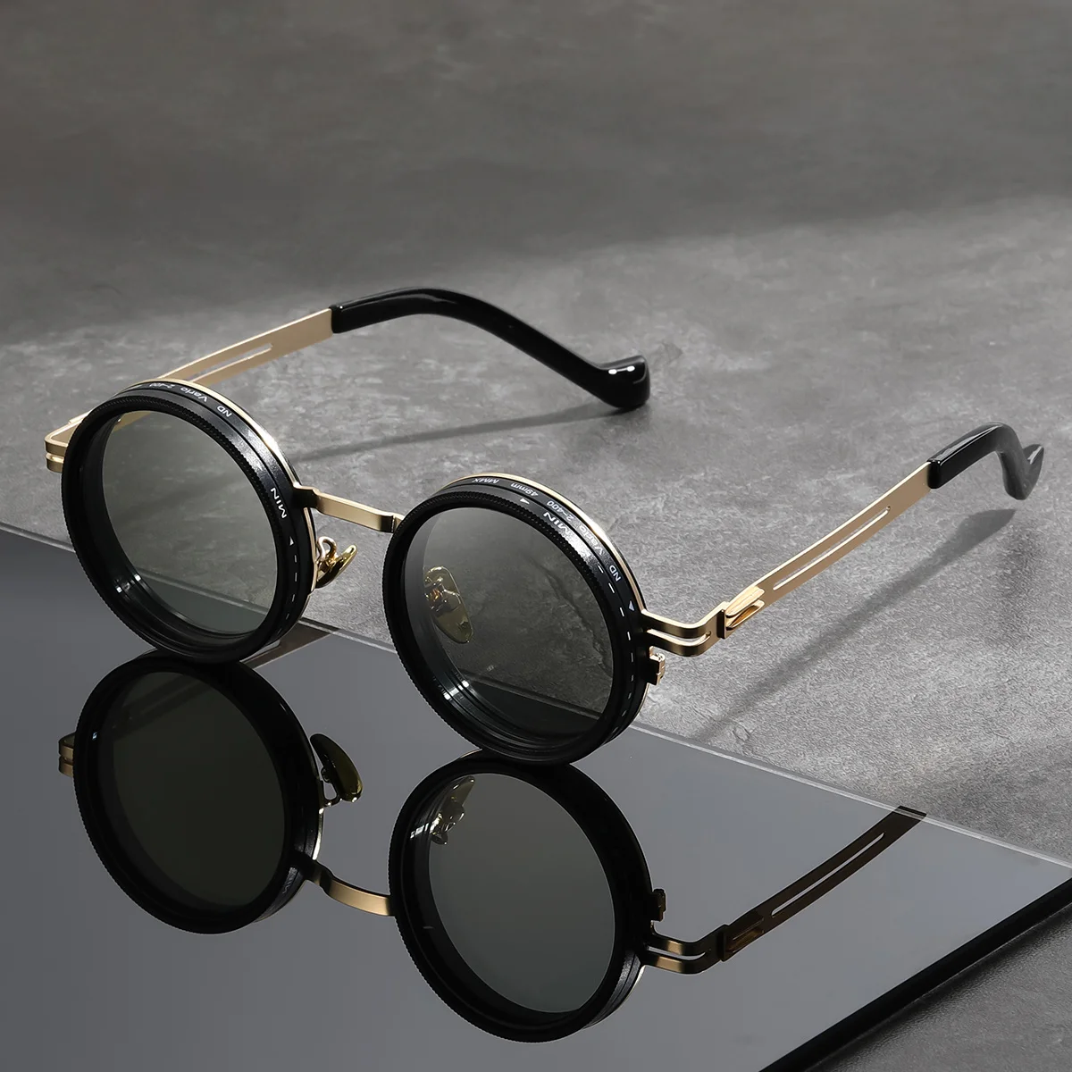 WEIPO New Steampunk Rotating Adjustable Fashion Glasses, Suitable for Both Men and Women, Perfect for Holiday Wear