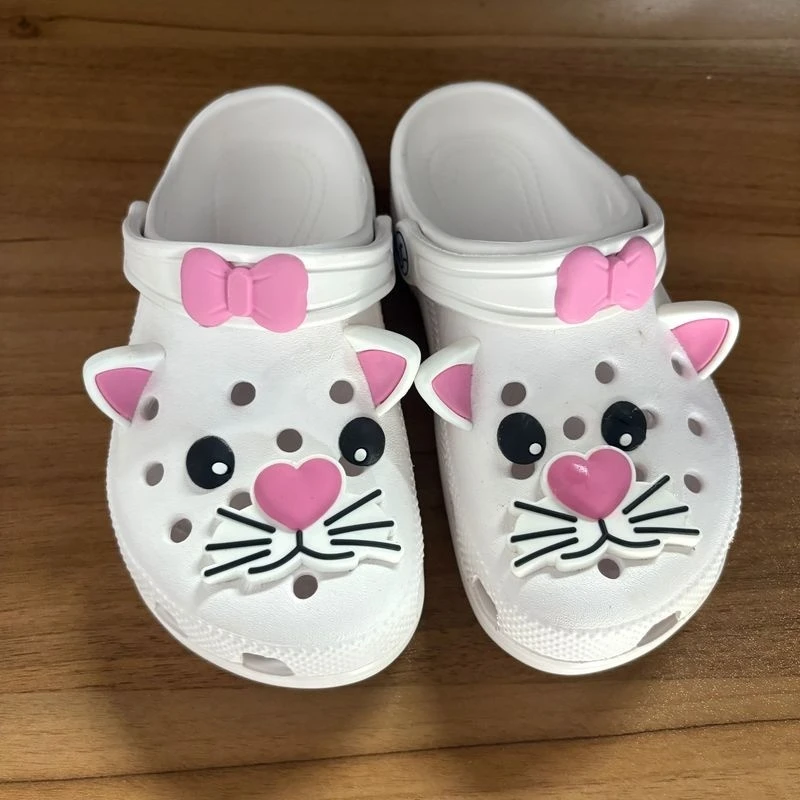 

Тапочки с героями мультфильмов Disney Marie Cat, сандалии с отверстиями, каваи, Ева, домашние пляжные удобные дышащие тапочки для взрослых и детей