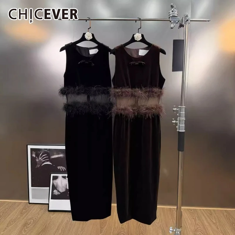 

CHICEVER однотонное платье с перьями женское с круглым вырезом без рукавов для похудения элегантные темпераментные женские платья летняя мода новинка