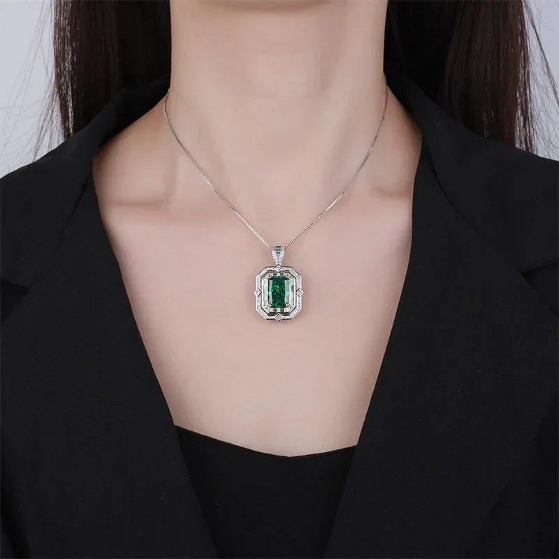 Saffa61b812994ea9be245e3ff72cc7cam New Copper Bottom Gold-plated High Carbon Diamond Ice Flower Square Diamond Copper Inlay Temperament Light Luxury Necklace Mallzona