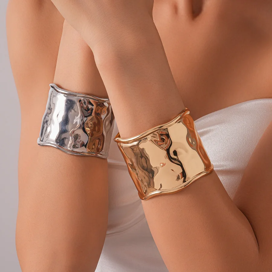 European and American Metal Pleated Bangles for Women Chunky Geometric Cuff Bracelets Statement Arm Ring Hand Jewelry Gift K