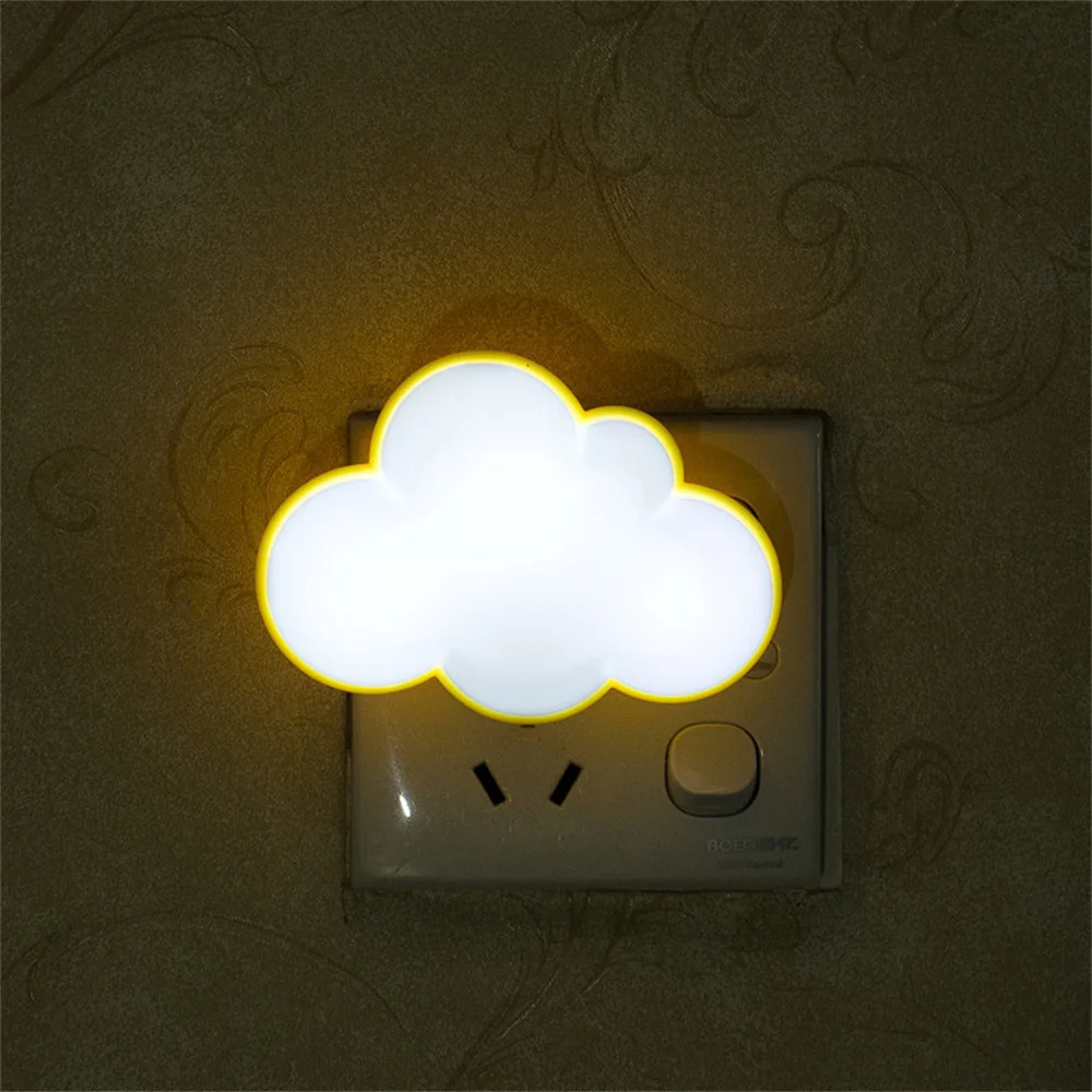 Us Plug Cloud Creative Light Control Night Light Induction Wall Lamp Four-Leaf Clover Colorful Night Light Ce Certification