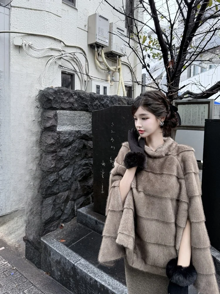 

Женское корейское пальто-пончо Ele с коричневым меховым воротником, теплое, зимнее, с длинными рукавами, свободного кроя, модное, из экологически чистого меха кролика-водососки