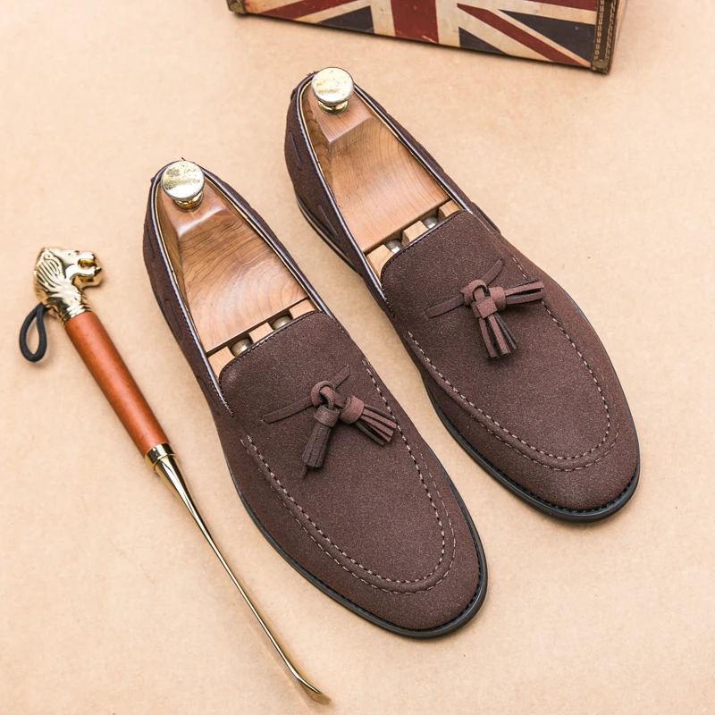 Spring High-quality Suede Men Shoes Slip-on Loafers Brown Nubuck Shoes Driving Shoes Comfortable Soft-soled Tassel Casual Shoes