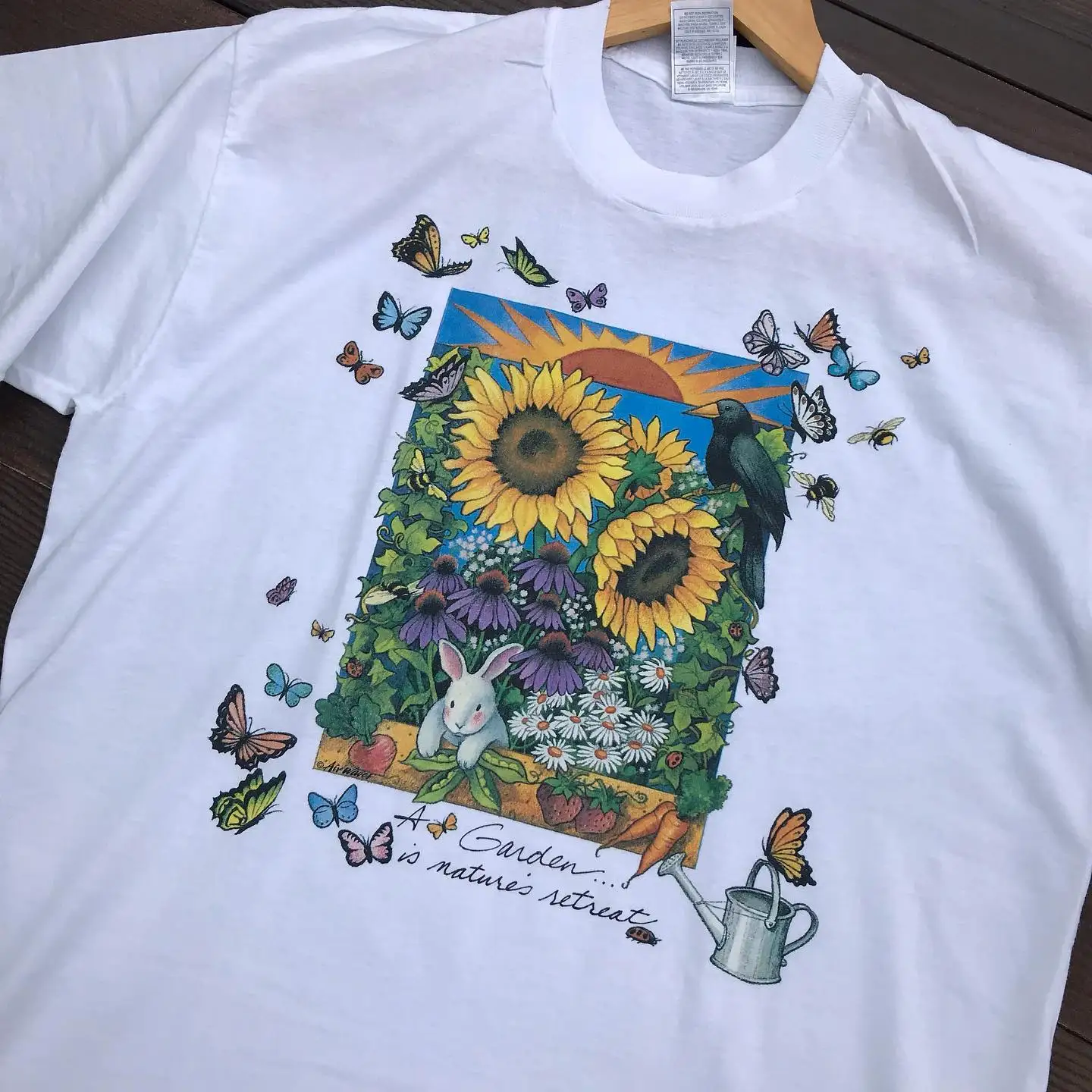 Hand-Painted  Vegetable And Fruit Patterned Short Sleeve American Retro Garden Theme T-Shirt for Men And Women