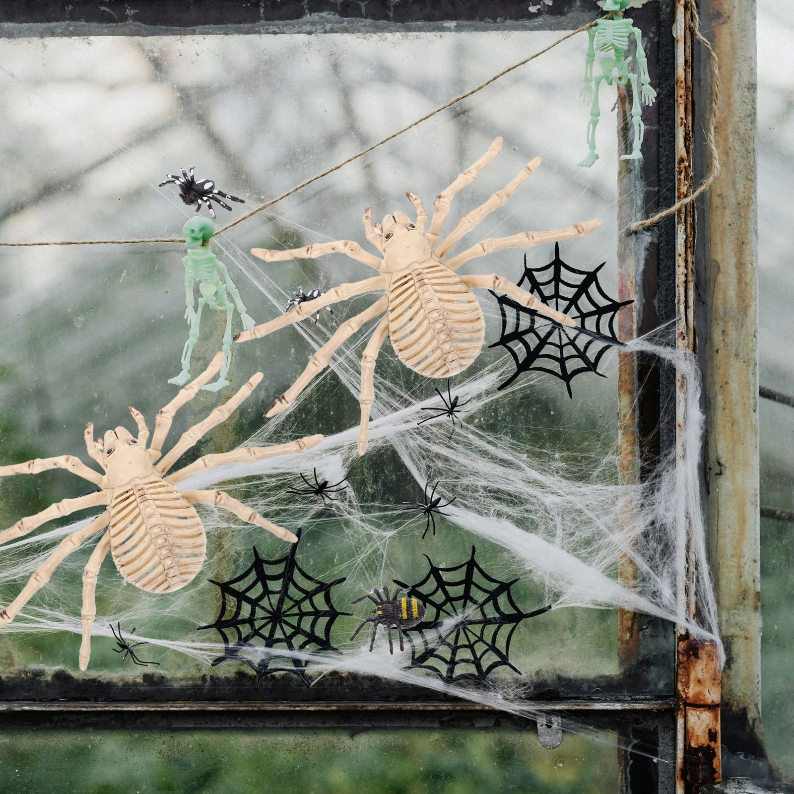 

1pc Halloween Spider Scary Decoration Props For Haunted House Party Plastic Fake Web Animal Horror