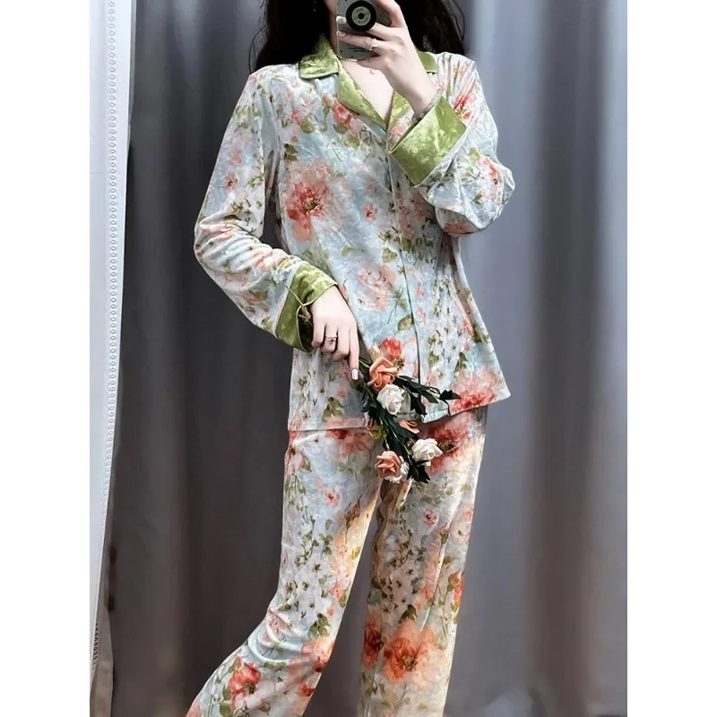 Ms. Autumn and Winter New Style Long Sleeve Can Be Worn Outside Home Dress Sweet Set Advanced Light Luxury Canary Velvet Pajamas