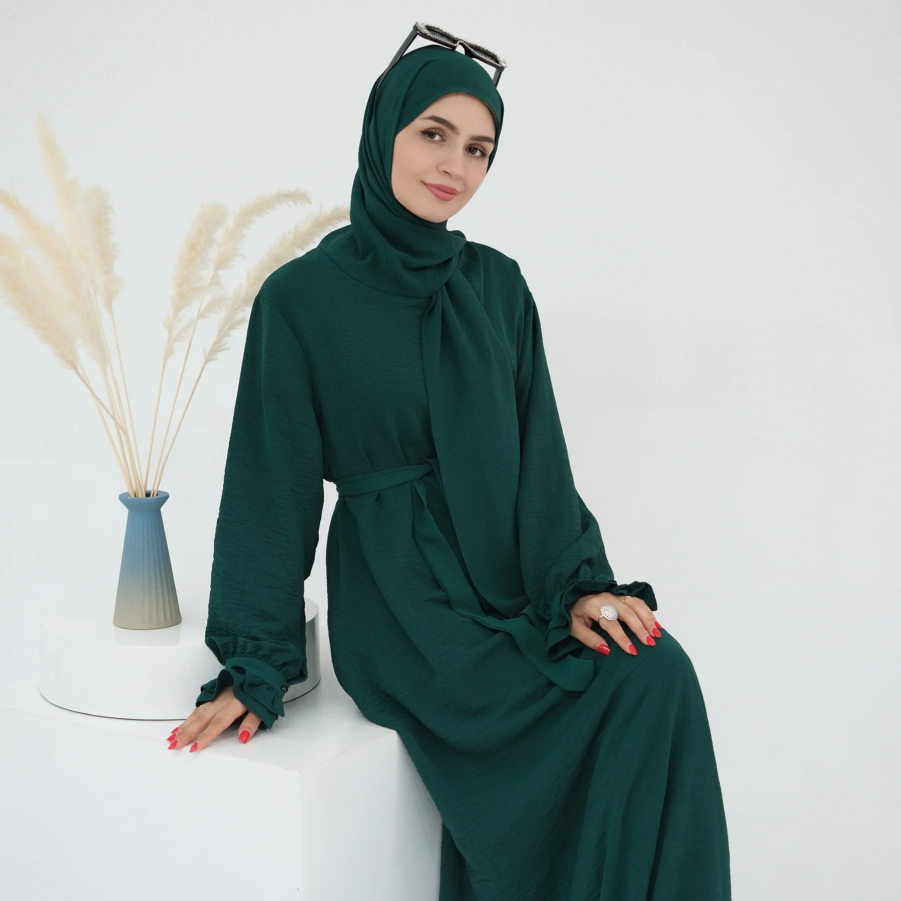 

Modest Muslim Hijab Dress Women Dubai Abaya Hooded Kaftan Eid Djellaba Islam Jalabiya Caftan Marocain Femme Arabic Robe Abayas