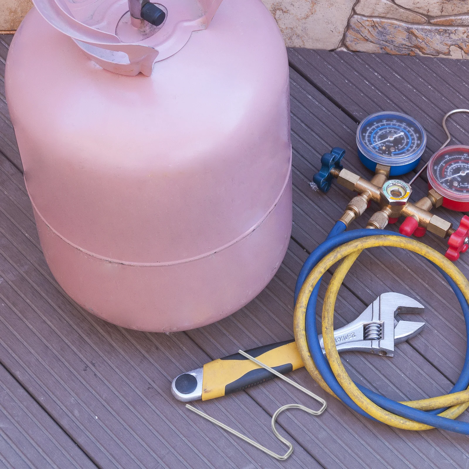 

3Pcs Outdoor Gas Cylinder Support Rack Stainless Steel M Shaped Bracket Camping Hiking Cooking Bottle Holder Bottle Holder