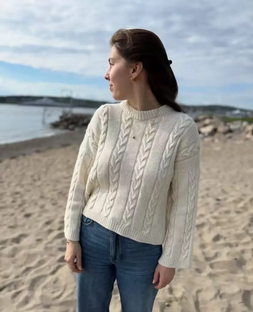 Unique Western style short sweater for women 2026 new autumn versatile niche loose women's top