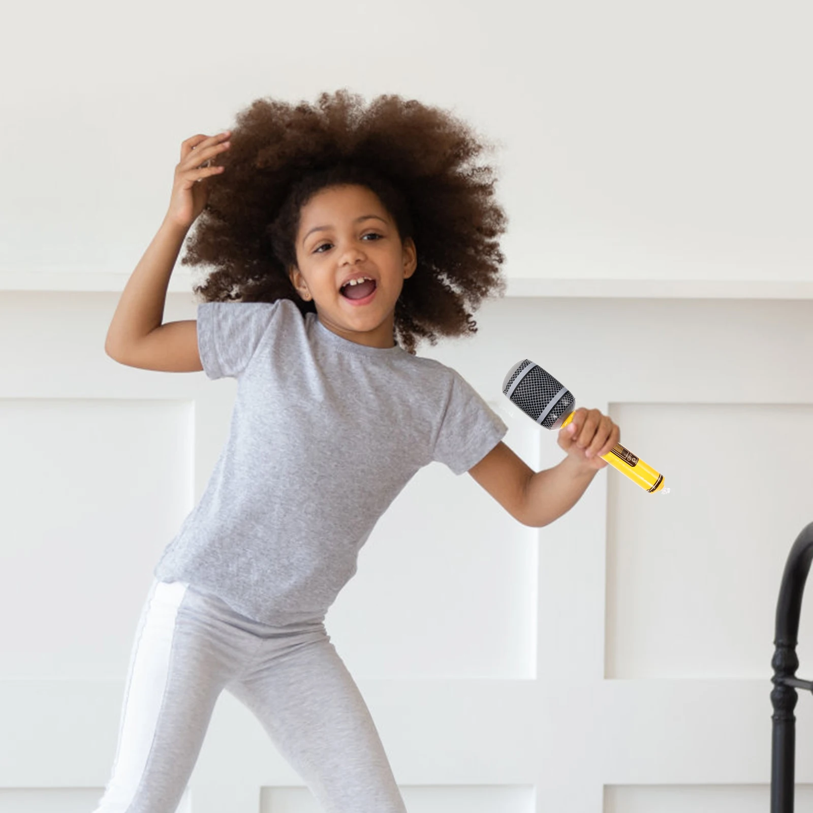 Ensemble de faux microphones colorés, 8 pièces, accessoires de chant gonflables pour enfants, Look réaliste, décoration Portable pour spectacle sur scène, fourniture de fête