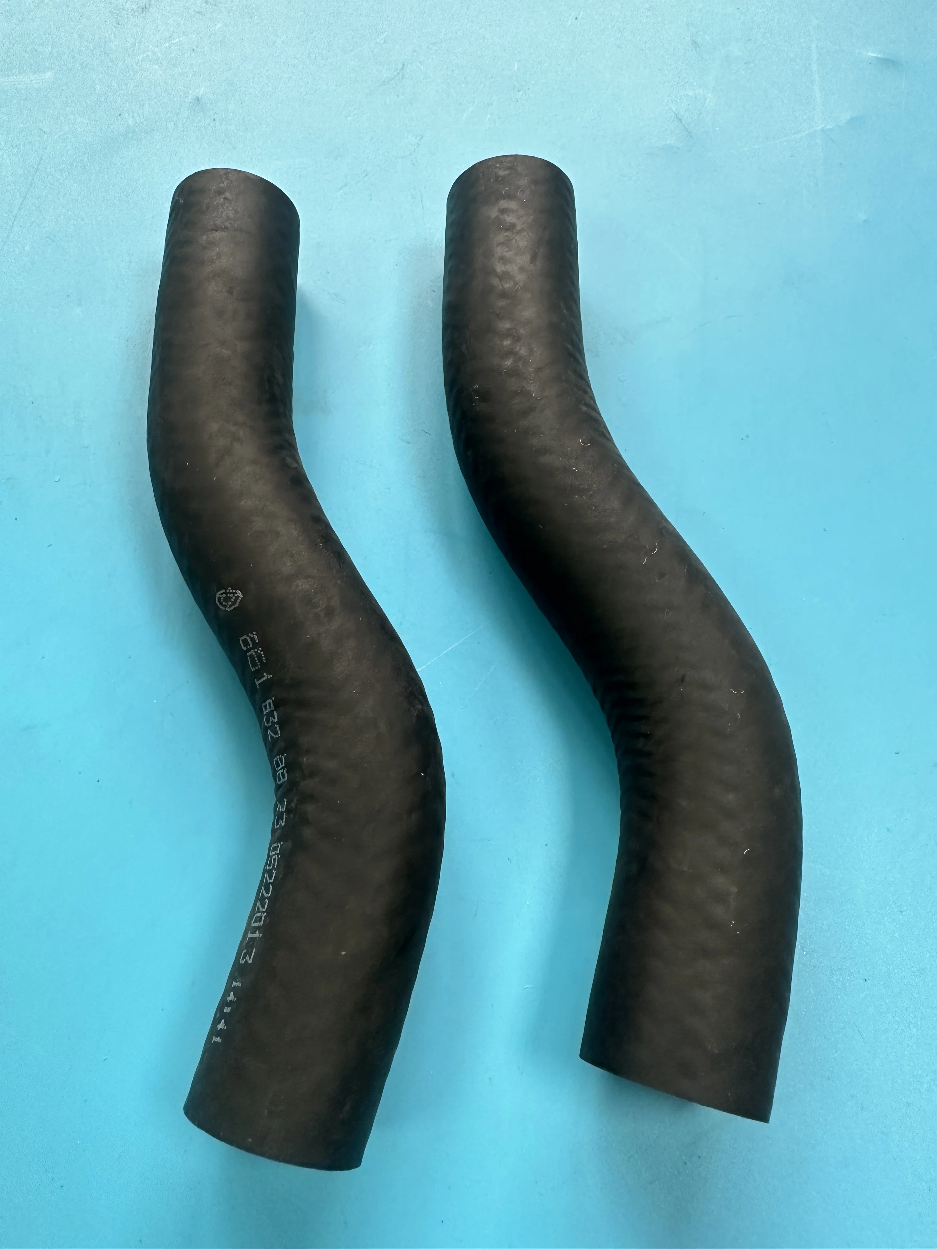 2 قطعة خرطوم مدخل المياه الخلفي خرطوم المخرج 6618328823 لسانج يونج MB100 إستانا #2