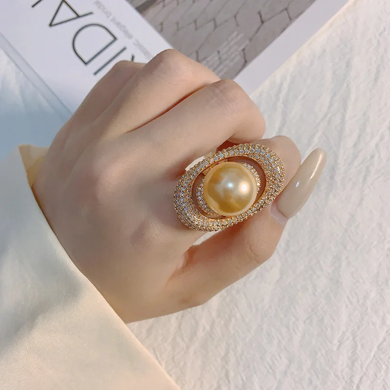 Luxury Full Diamonds Double Elliptical Ingot Rings for Women Exquisite Golden Color Pearl Ring Engagement Jewelry Accessories