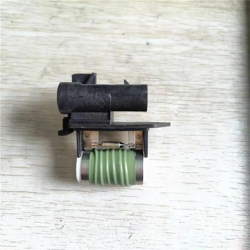 Electronic Fan Speed Resistor / Fan Speed Controller applicable to Roewe i5, i6, RX5; MG GS, HS.