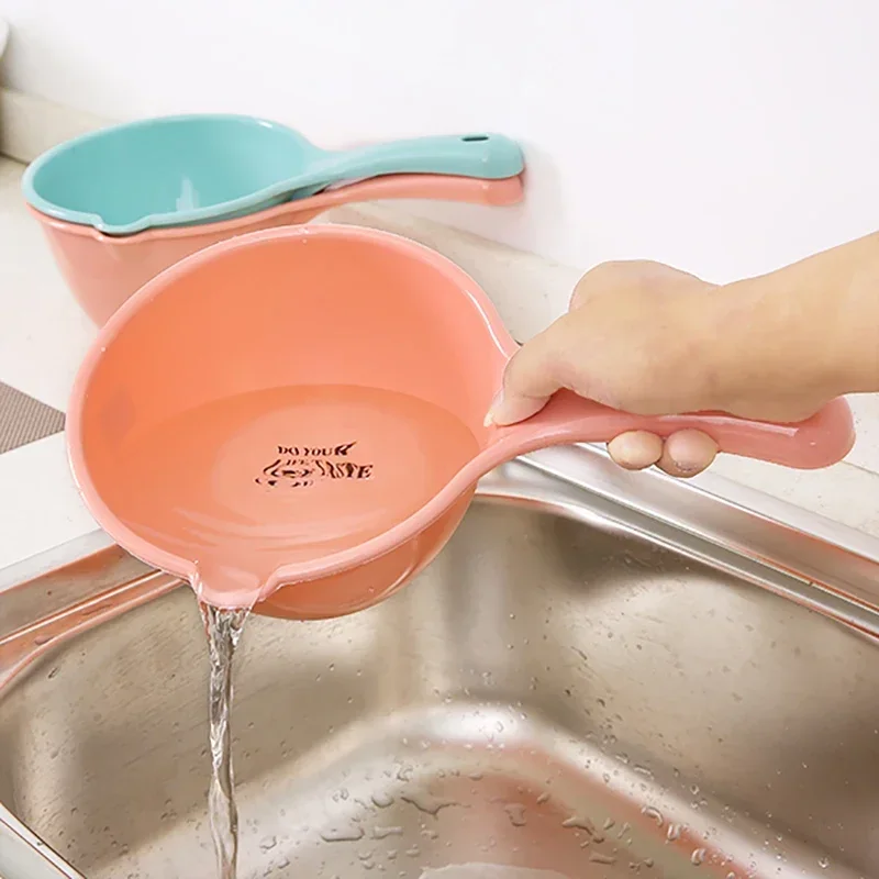 Plastic Water Scoops, Bath Spoon, Bathing Ladle, Washing Hair Tool, Thick Long Handle, Cooking Kitchen Tools, 1Pc - Detail 1