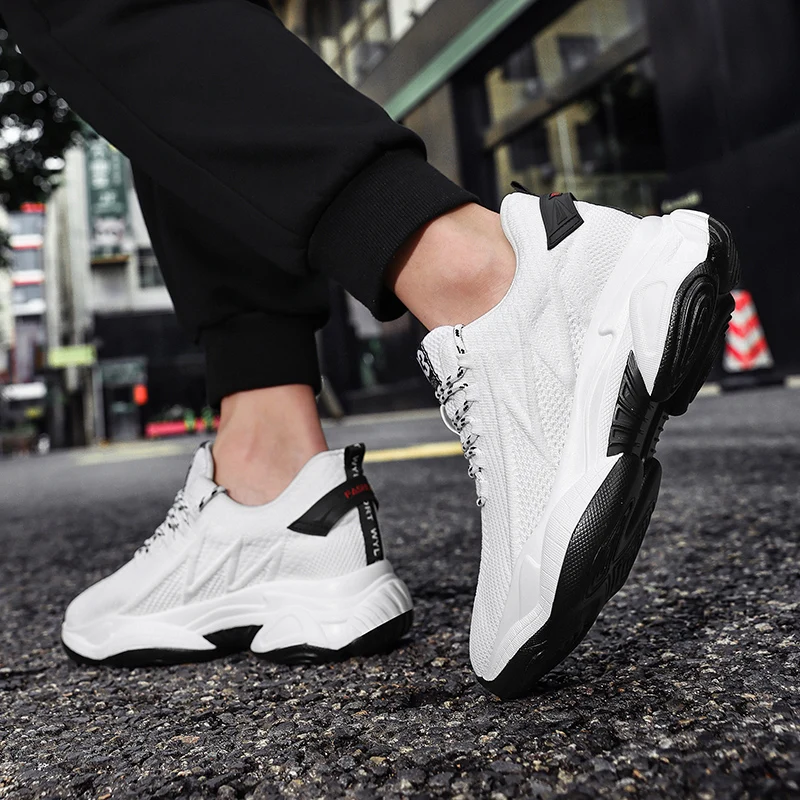 Mens heightening shoes New model is selling well Soft sole Breathable Strong grip Stylish Increase by 8 centimeters