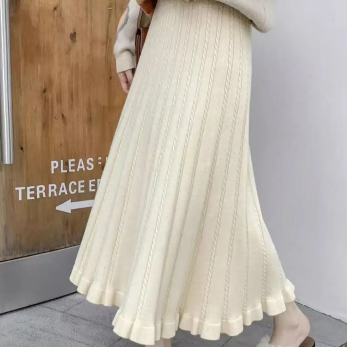 High Waist Knitted Midi Skirt for Women Autumn Winter Solid Casual Pleated Office Skirt Korean Fashion Ruffles Beige