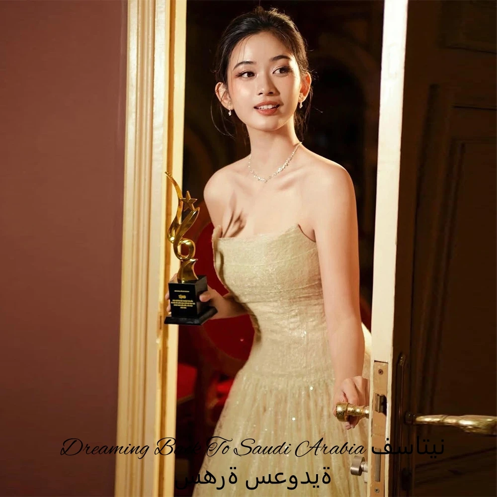 Customized Exquisite Yellow Organza Homecoming Dress Temperament Strapless Ruched Zipper Back Customized Celebrity Gowns