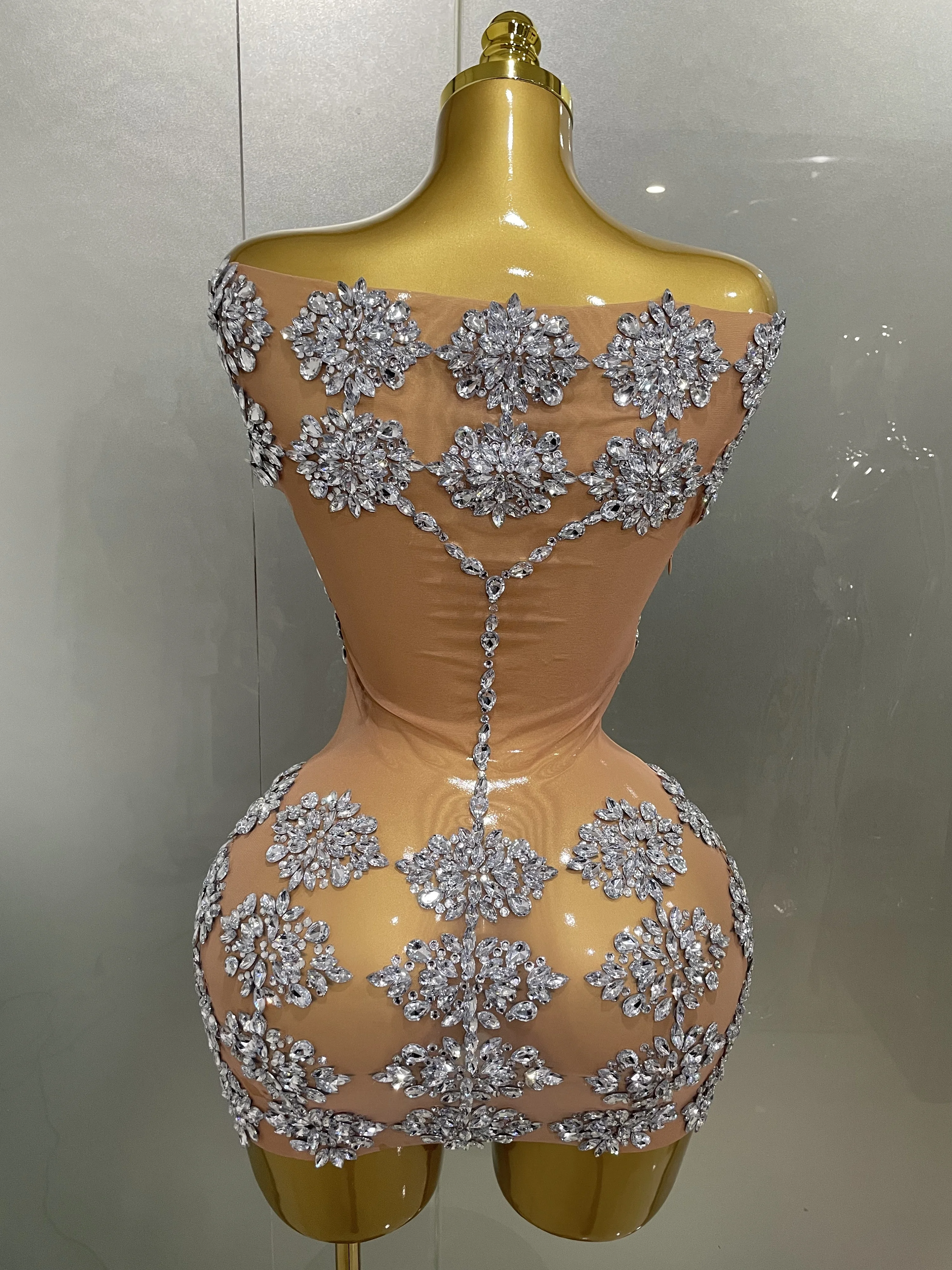 Luxury Sparkly Rhinestone ตาข่ายมินิชุด 2025 ผู้หญิงเซ็กซี่ไนท์คลับปาร์ตี้เต้นรําเครื่องแต่งกายนักร้องนักเต้นแสดงเวทีสวมใส่