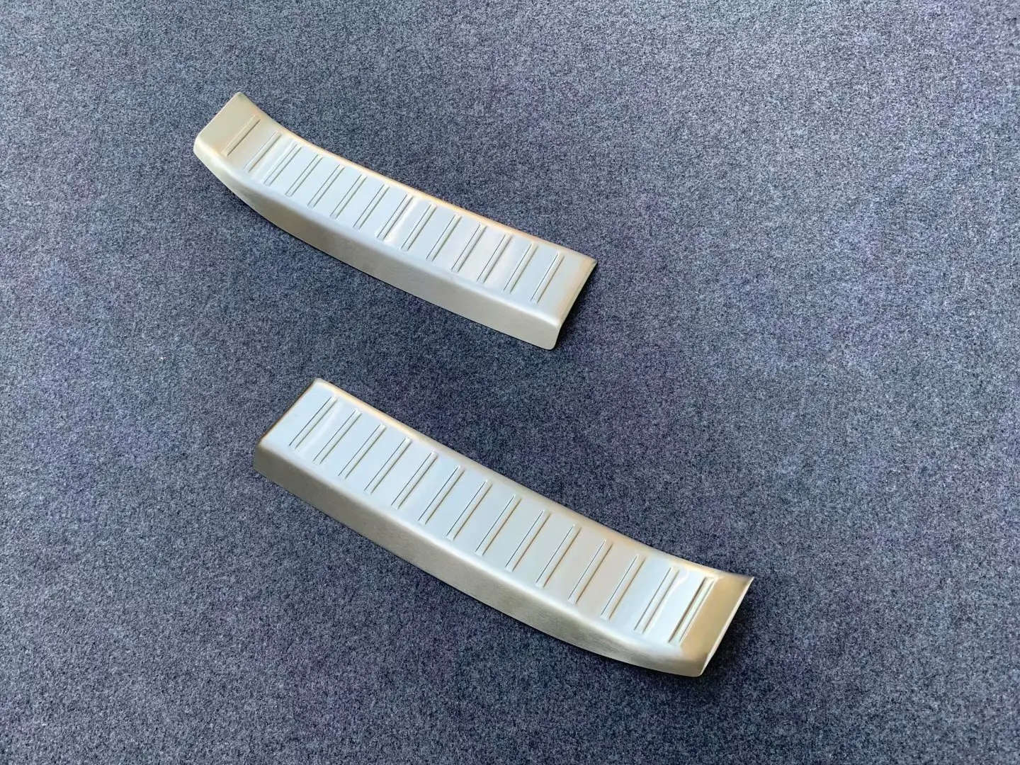 Lapetus الفولاذ المقاوم للصدأ المدمج في المصد الخلفي الداخلي القدم الحرس عتبة الجذع الوفير غطاء الكسوة اكسسوارات لمازدا CX-30 2020 2021