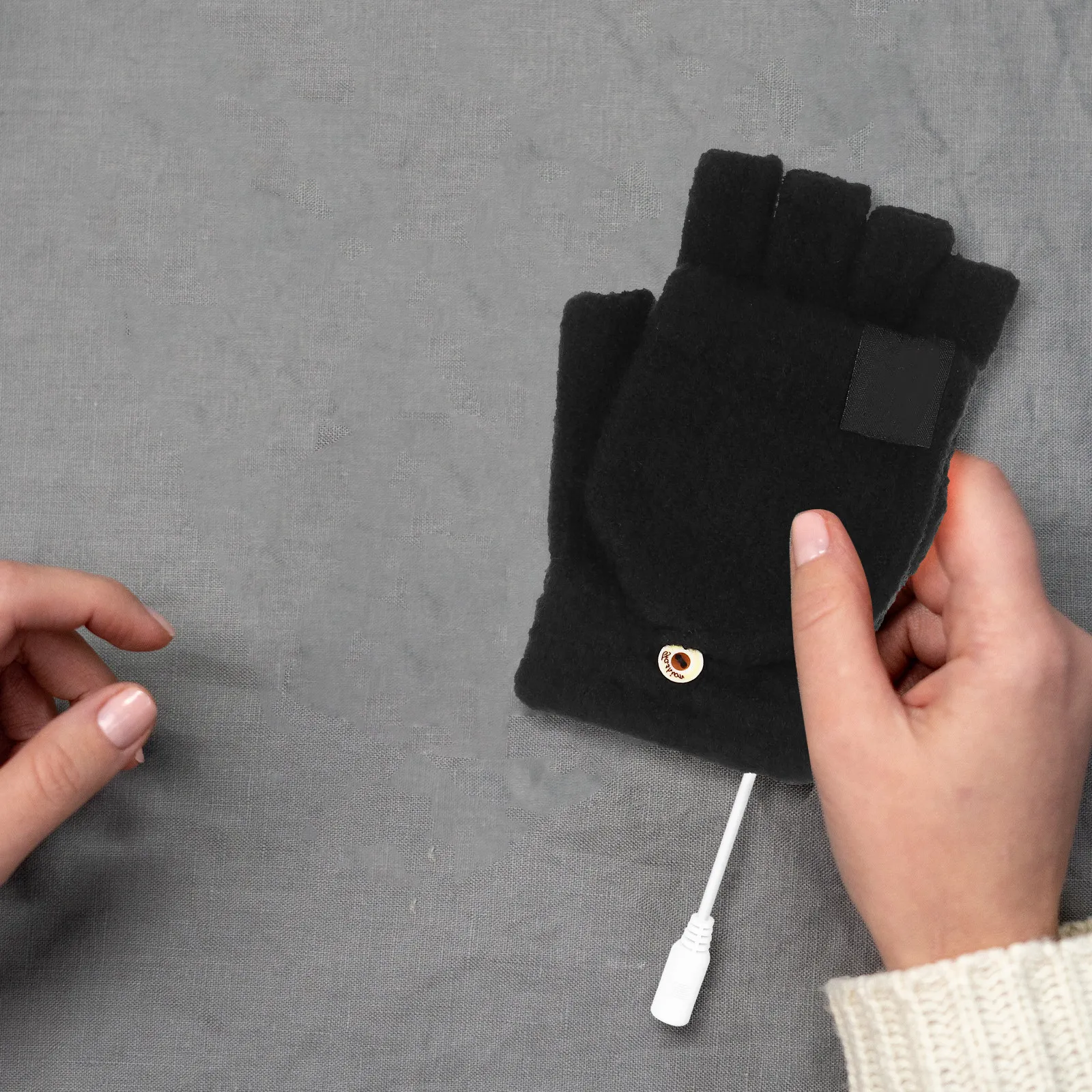 

Пара перчаток без пальцев с подогревом, питание от USB 5В, двусторонний нагрев, для мужчин и женщин, совместимы с сенсорными экранами, теплые зимние