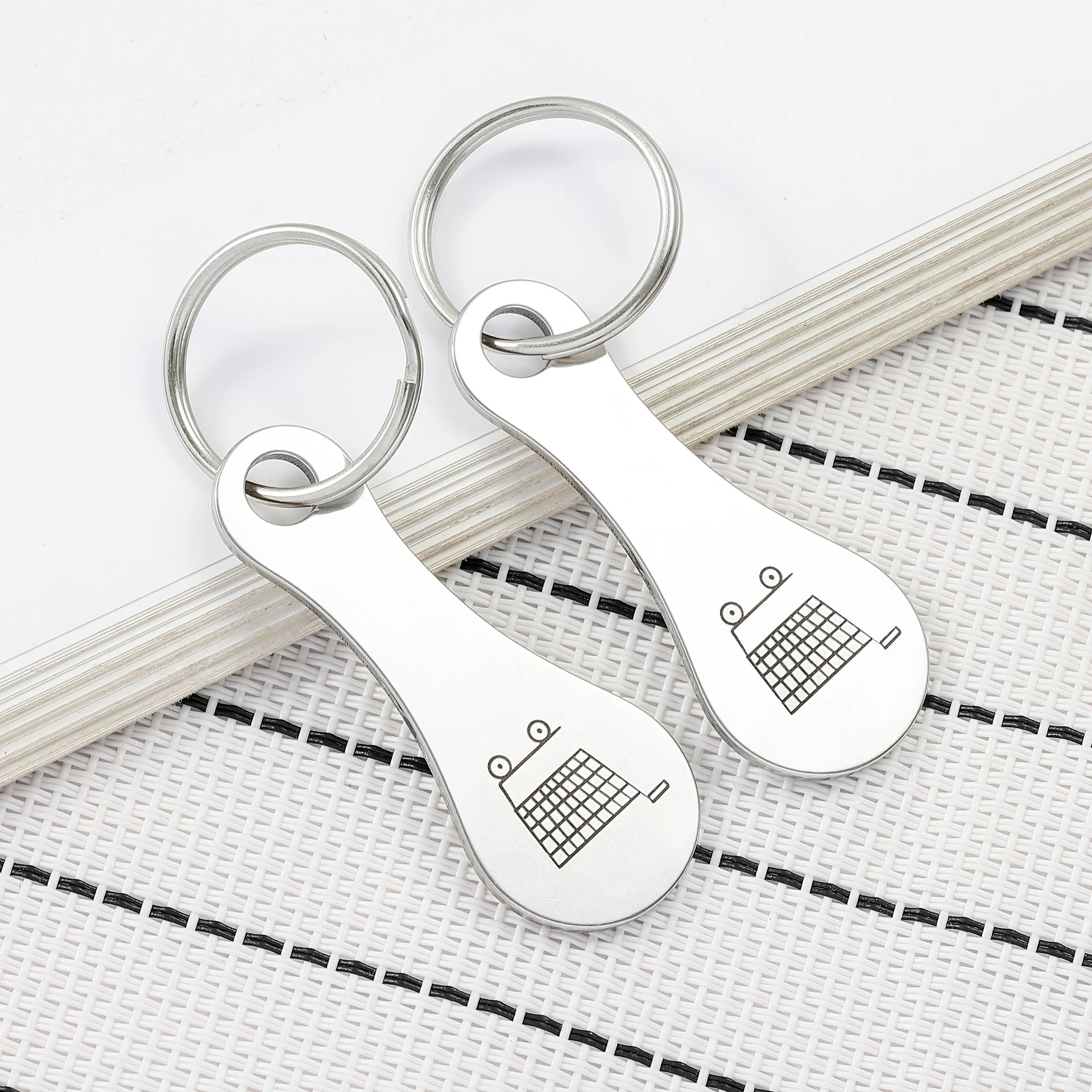 2Pcs Cart Shopping Token Trolley Key Keychain Coin Quarter Grocery Supermarket Holder Keyring Metal Ring Change Unlock Coins