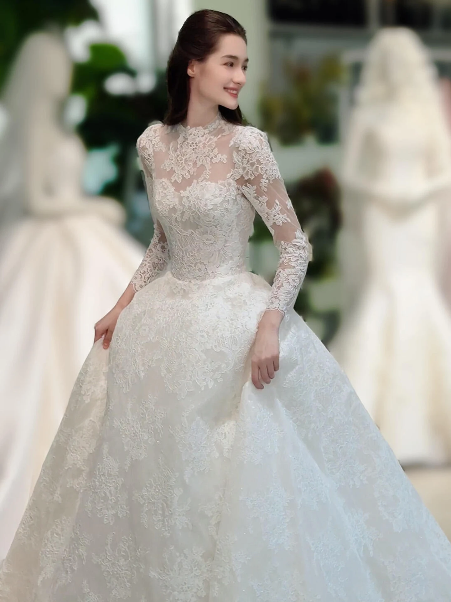 

Retro Long Sve Lace Wedding Dr Heavy Embroidery High Quali Fabric Long Train Winter New Arrival Korean Sle Crystal ...