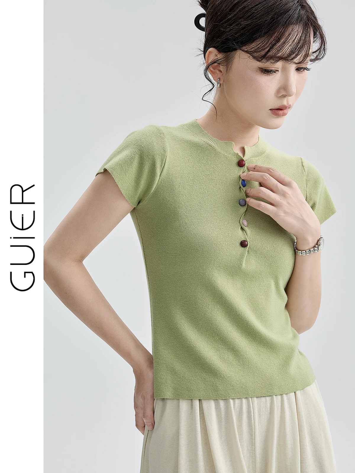 

Женский вязаный топ на пуговицах, лето 2025, с круглым вырезом, свободный крой, повседневный, с коротким рукавом, однотонный, модный хит