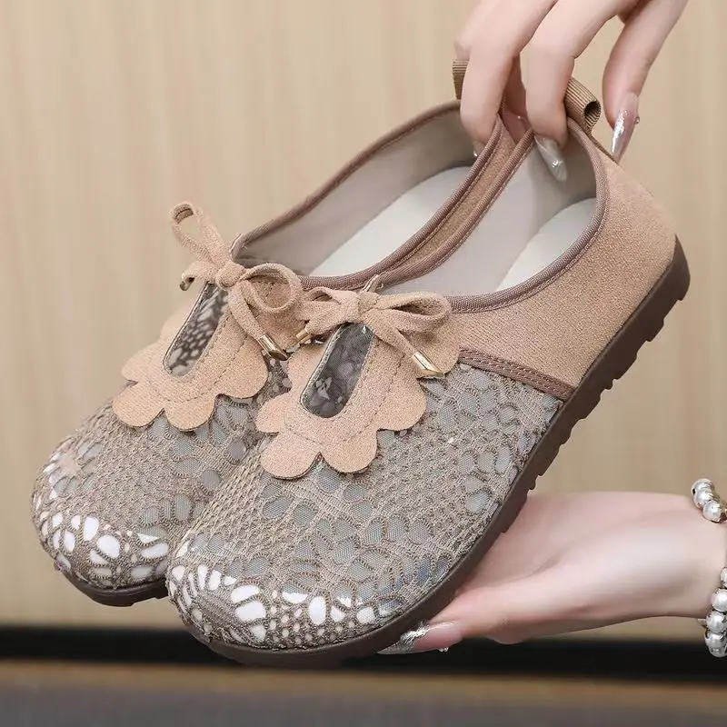 

Summer Women's New Mesh Flat Sole Casual Shoes Round Toe Breathable Lace Hollow Out Soft Sole Retro Cave Shoes Slip On Sandals