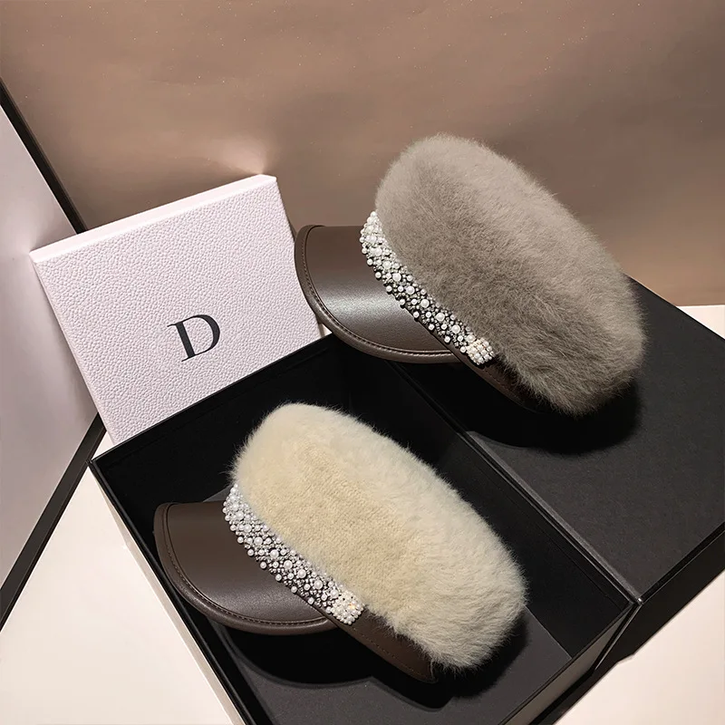 2026 Women Beaded‑Embroidered Flat‑Top Hat, Retro British Short‑Brim Beret Cap, Fashion Versatile Winter Peaked Headwear