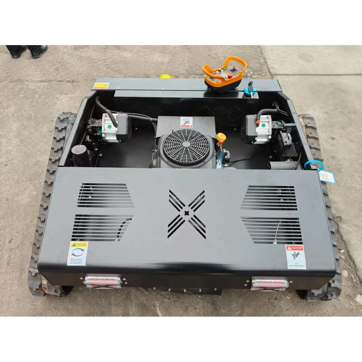 22HP Hybrid Crawler Remote Control Lawn Mower 1000mm Cutting Width 50° Slope Grass Cutter Robot with Snow Pusher